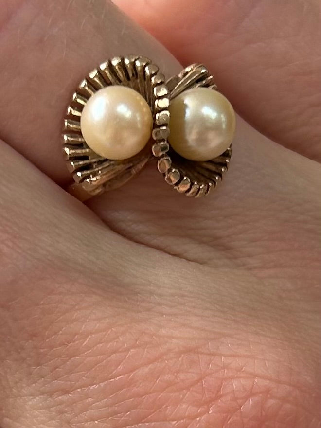 Vintage Pearl Statement ring