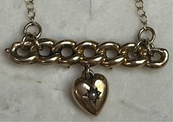 Antique bar and heart pendant necklace