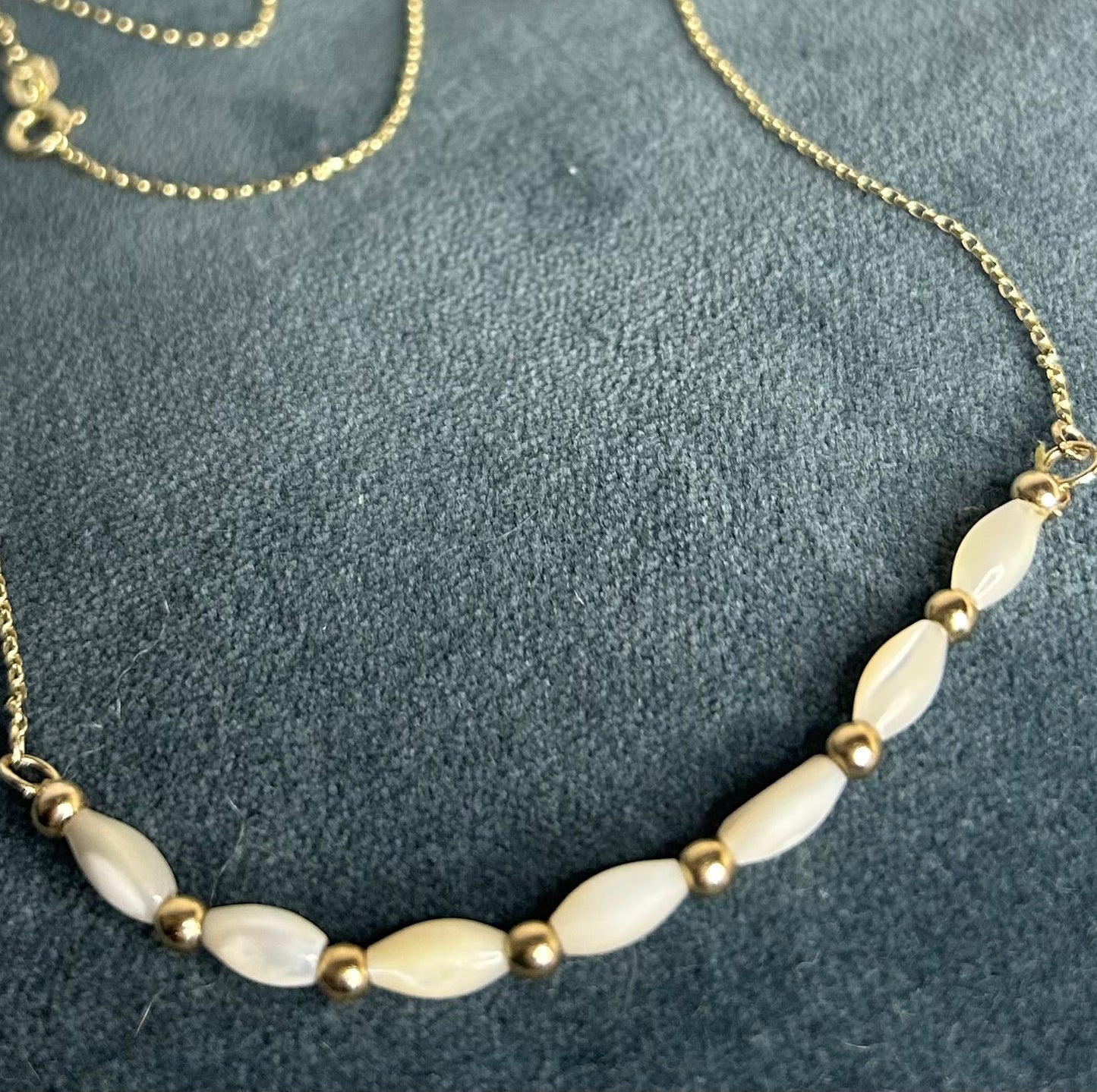 Vintage Mother of Pearl Necklace