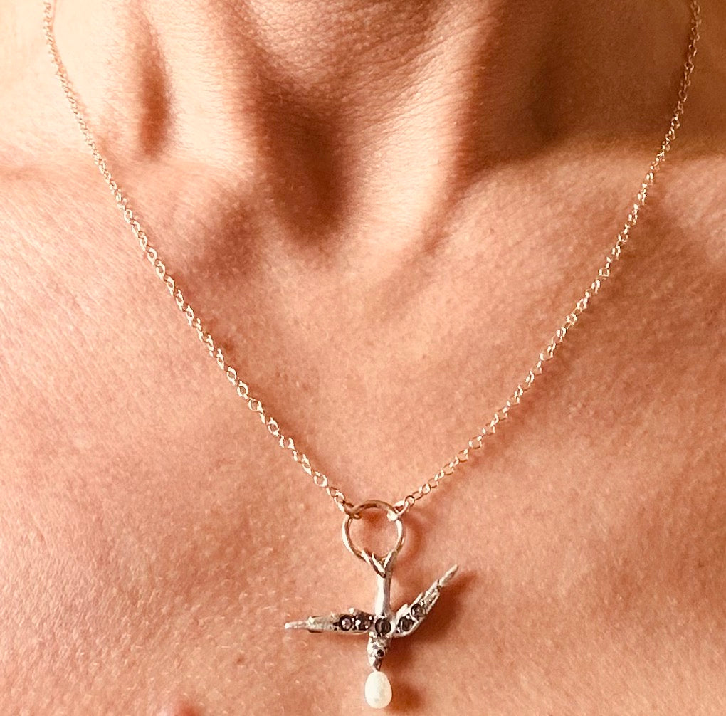 Victorian fine silver Swallow with paste stones and freshwater pearl necklace